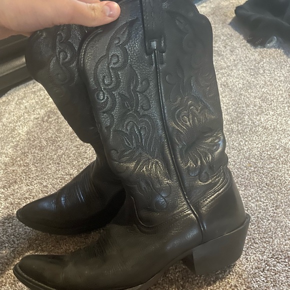 COPY - Trendy Black Cowboy Boots! - Picture 3 of 4
